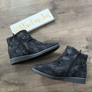 Naturalizer Soul Indie Ankle Boots NWOT